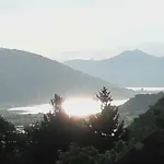 Al Mutpron Oda ve Kahvaltı