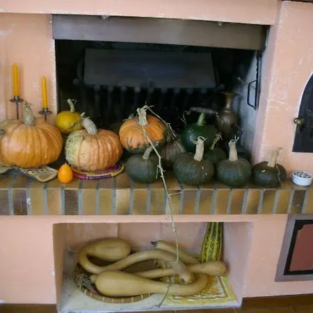 Al Mutpron 3* Casale Corte Cerro